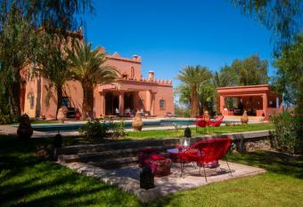 Le Palais du Sud allows 18 year olds to book a room