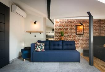 Apartamenty Fabrykanta Ksi    y M  yn allows 18 year olds to book a room