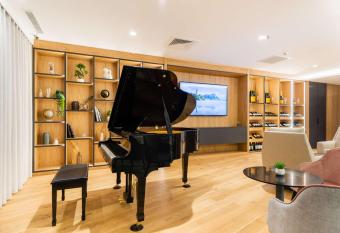 Brit Hotel Paris Orly Rungis has Balcony rooms