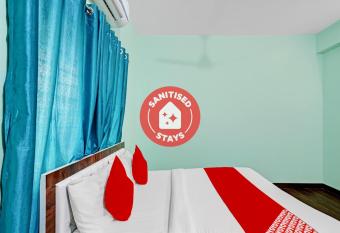 OYO Flagship 83065 Hotel Pritesh Avenue allows 18 year olds to book a room
