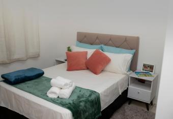 Espa  o da M  lia allows 18 year olds to book a room