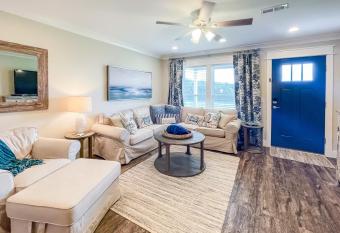 Sapphire in the Sand has Balcony rooms