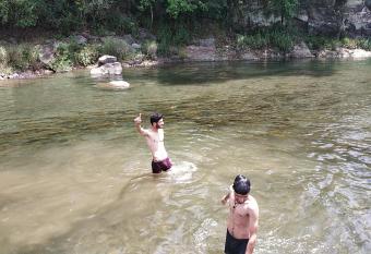 Home stay char chinnar has Balcony rooms