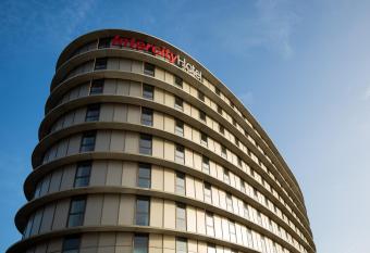 IntercityHotel Amsterdam Airport allows 18 year olds to book a room