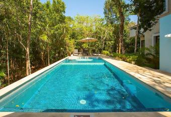 2 Bedroom Apartment Seaside at Lote 49 Akumal by Spot Rentals allows 18 year olds to book a room