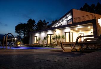 Neivariver Village has Balcony rooms