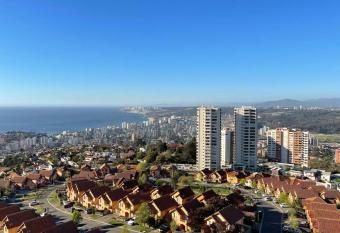 Departamento con incre  ble vista a Vi  a del Mar has Balcony rooms