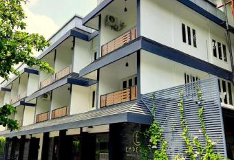 Emperor-Hotel Rachana Continental Pvt Ltd has Balcony rooms