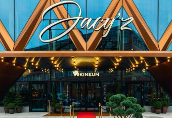 Jacyz allows 18 year olds to book a room