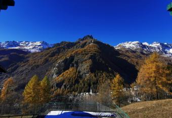 Settimana Cervinia-Valtournenche has Balcony rooms