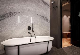 IBIZA ROOMs allows 18 year olds to book a room