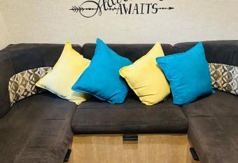 Mini Camper for 2 allows 18 year olds to book a room