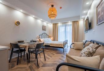 New Gudauri Neo Apartment 306 allows 18 year olds to book a room