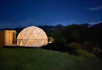 La Meca Glamping has Balcony rooms