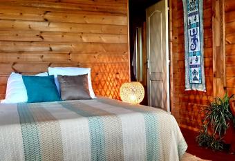 Heliconia 1 ou 2 chambres, cuisine, terrasse, piscine partag  e, 2    4 personnes has Balcony rooms