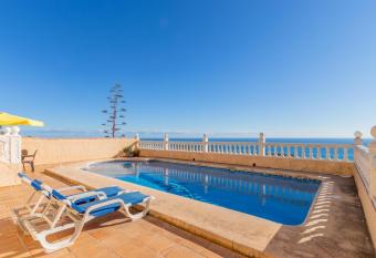 Casa Dalias has Balcony rooms