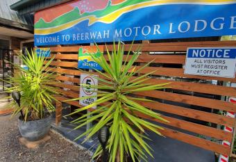 Beerwah Motor Lodge allows 18 year olds to book a room