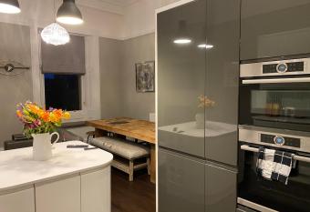 West End Luxury Apartment allows 18 year olds to book a room