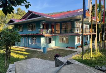 KHIMSHA HOMESTAY has Balcony rooms