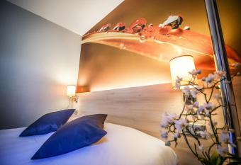 Hotel Inn Design Resto Novo Challans allows 18 year olds to book a room