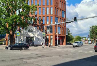 The Familytree- Martensi allows 18 year olds to book a room