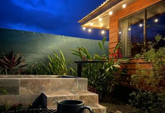 La fortuna caba  as Kwepal vista al volcan Arenal allows 18 year olds to book a room