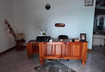 Burg Ann s Villa allows 18 year olds to book a room