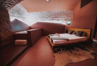 SPA SPA Letn   has rooms with a private hot tub