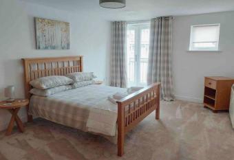 Canterbury Riverside Apartment has Balcony rooms