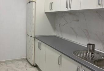 Apartamento Vacacional allows 18 year olds to book a room