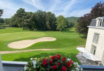 La chambre du ch  teau de bernalmont has Balcony rooms