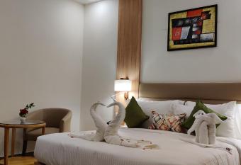 Elora Lords Eco Inn , Lucknow allows 18 year olds to book a room