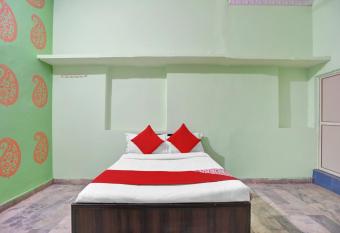 Flagship 83519 Hotel Surya allows 18 year olds to book a room