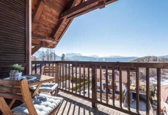 Apartment Vigl Lodge has Balcony rooms