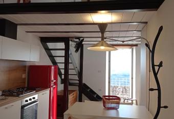 Porta Vecchia has Balcony rooms