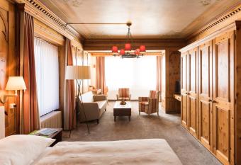 Chesa Languard has Balcony rooms