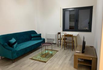 Boulevard One bedrooom Le bon Apartment allows 18 year olds to book a room