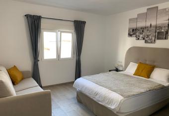 Villa Rosaura has Balcony rooms