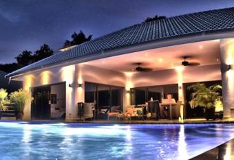 3 bedrooms villa at Tambon Mae Nam 500 m away from the beach with sea view private pool and furnished terrace has Smoking rooms