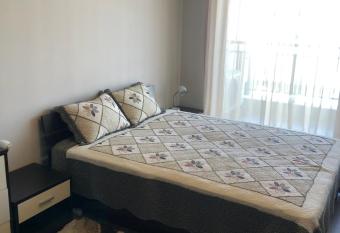 Diamond Beach small apartment has Balcony rooms