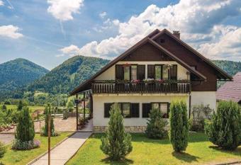 Apartman Svetli  i   has Balcony rooms