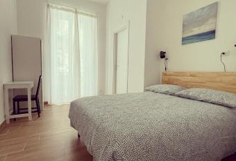 Central Rooms Napoli allows 18 year olds to book a room