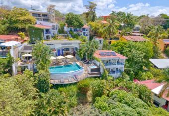 Villa Roca Boutique Resort & Suites - ADULT ONLY allows 18 year olds to book a room