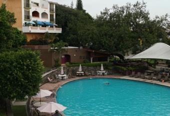 apartamento completo 6 hu  spedes incluye acceso al club burgos cuernavaca has Balcony rooms