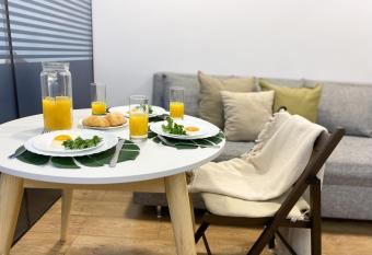                            Loft                              allows 18 year olds to book a room