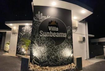 Villa Sunbeams                                has Balcony rooms