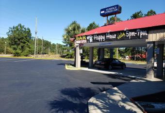 Florence Express Inn has Smoking rooms