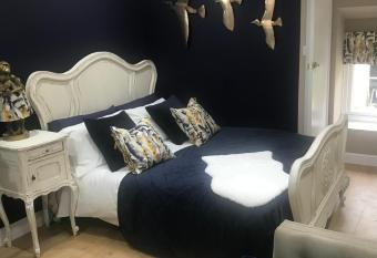 1-Bed luxury studio Apartment Cockermouth has Balcony rooms