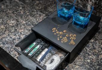 Vyluk Hotel Shenzhen Gongming Haojing Branch has Balcony rooms