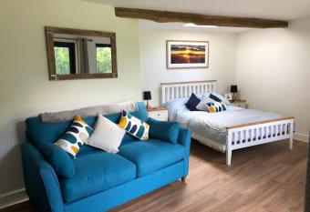 Conkers - a new bespoke rural escape near Glastonbury has Balcony rooms